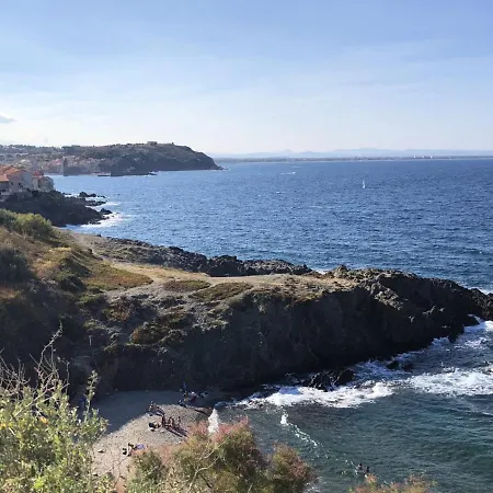 Apartment With One Bedroom In Portvendres With Wonderful Sea View And Furnished Balcony 50 M From The Beach Appartement Port Vendres
